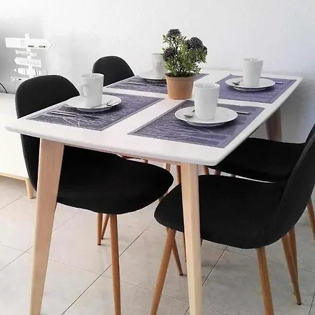 Palmeras Apartamento Cerca Del Centro Del Pueblo Y Piscina Comunitaria Apartment *