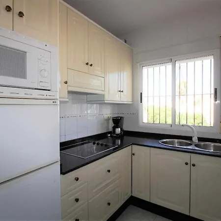 Apartment Palmeras Apartamento Cerca Del Centro Del Pueblo Y Piscina Comunitaria *